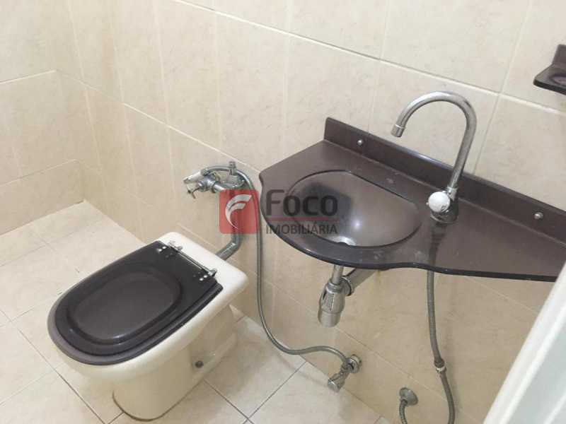 Conheça BANHEIRO do imóvel - Sala Comercial 35m² à venda Rua Alcindo Guanabara,Centro, Rio de Janeiro - R$ 220.000 - FLSL00095 - 17 BANHEIRO - Sala Comercial 35m² à venda Rua Alcindo Guanabara,Centro, Rio de Janeiro - R$ 220.000 - FLSL00095 - 17