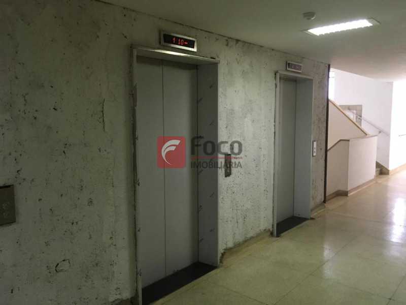 Conheça HALL DE ELEVADORES do imóvel - Sala Comercial 35m² à venda Rua Alcindo Guanabara,Centro, Rio de Janeiro - R$ 220.000 - FLSL00095 - 24 HALL DE ELEVADORES - Sala Comercial 35m² à venda Rua Alcindo Guanabara,Centro, Rio de Janeiro - R$ 220.000 - FLSL00095 - 24