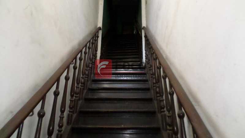 Conheça ESCADA LATERAL do imóvel - Loja 466m² à venda Rua Riachuelo,Centro, Rio de Janeiro - R$ 1.580.000 - FLLJ00024 - 18 ESCADA LATERAL - Loja 466m² à venda Rua Riachuelo,Centro, Rio de Janeiro - R$ 1.580.000 - FLLJ00024 - 18
