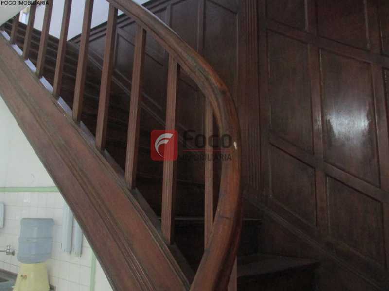 Conheça ESCADA DE ACESSO AO 2º. PISO do imóvel - Casa Comercial 408m² à venda Rua Jardim Botânico,Jardim Botânico, Rio de Janeiro - R$ 15.000.000 - JBCC90001 - 8 ESCADA DE ACESSO AO 2º. PISO - Casa Comercial 408m² à venda Rua Jardim Botânico,Jardim Botânico, Rio de Janeiro - R$ 15.000.000 - JBCC90001 - 8