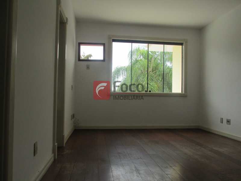 SUÍTE - Casa em Condomínio à venda Rua Ariosto Berna,Barra da Tijuca, Rio de Janeiro - R$ 6.500.000 - JBCN40009 - 12
