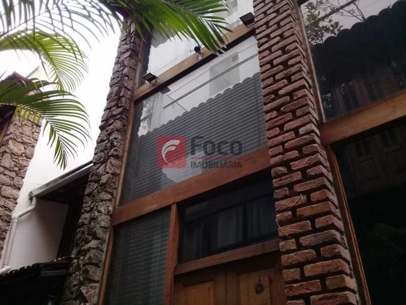 Conheça fachada do imóvel - Casa de Vila à venda Rua Gago Coutinho,Laranjeiras, Rio de Janeiro - R$ 750.000 - JBCV10002 - 5 fachada - Casa de Vila à venda Rua Gago Coutinho,Laranjeiras, Rio de Janeiro - R$ 750.000 - JBCV10002 - 5