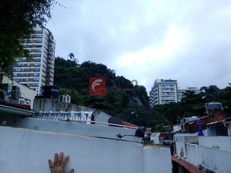 Conheça vista terraço do imóvel - Casa de Vila à venda Rua Gago Coutinho,Laranjeiras, Rio de Janeiro - R$ 750.000 - JBCV10002 - 7 vista terraço - Casa de Vila à venda Rua Gago Coutinho,Laranjeiras, Rio de Janeiro - R$ 750.000 - JBCV10002 - 7