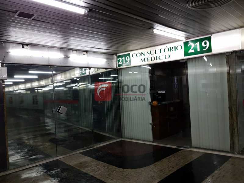 Conheça foto da entrada de fora do imóvel - Loja 57m² à venda Avenida Nossa Senhora de Copacabana,Copacabana, Rio de Janeiro - R$ 390.000 - JBLJ00022 - 4 foto da entrada de fora - Loja 57m² à venda Avenida Nossa Senhora de Copacabana,Copacabana, Rio de Janeiro - R$ 390.000 - JBLJ00022 - 4