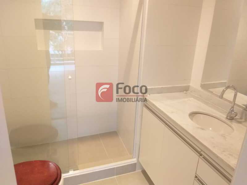 Conheça BANHEIRO SUÍTE do imóvel - Apartamento à venda Avenida Epitácio Pessoa,Lagoa, Rio de Janeiro - R$ 1.600.000 - JBAP21259 - 11 BANHEIRO SUÍTE - Apartamento à venda Avenida Epitácio Pessoa,Lagoa, Rio de Janeiro - R$ 1.600.000 - JBAP21259 - 11