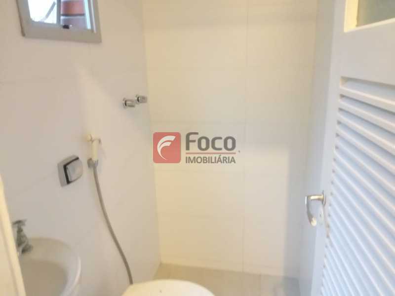 Conheça BANHEIRO DE SERVIÇO do imóvel - Apartamento à venda Avenida Epitácio Pessoa,Lagoa, Rio de Janeiro - R$ 1.600.000 - JBAP21259 - 18 BANHEIRO DE SERVIÇO - Apartamento à venda Avenida Epitácio Pessoa,Lagoa, Rio de Janeiro - R$ 1.600.000 - JBAP21259 - 18