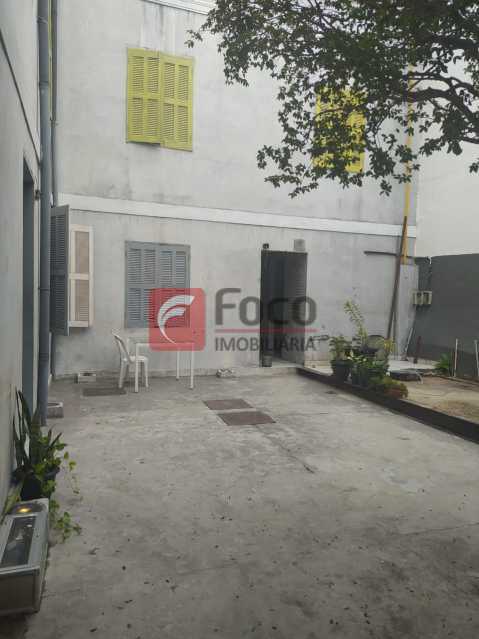 Conheça PÁTIO do imóvel - Casa Comercial 240m² à venda Rua Bambina,Botafogo, Rio de Janeiro - R$ 4.500.000 - JBCC130002 - 28 PÁTIO - Casa Comercial 240m² à venda Rua Bambina,Botafogo, Rio de Janeiro - R$ 4.500.000 - JBCC130002 - 28
