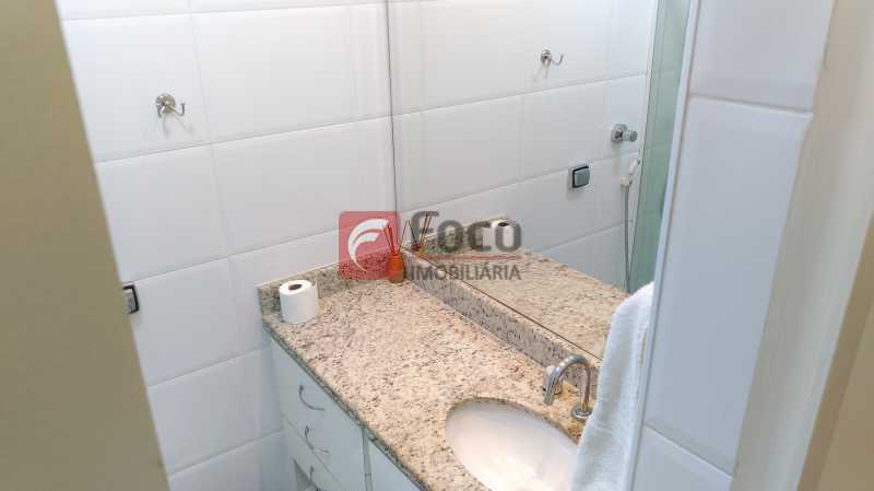 Conheça 16 - Banheiro Social 3 do imóvel - Apartamento à venda Rua Cândido Mendes,Glória, Rio de Janeiro - R$ 690.000 - JBAP21396 - 17 16 - Banheiro Social 3 - Apartamento à venda Rua Cândido Mendes,Glória, Rio de Janeiro - R$ 690.000 - JBAP21396 - 17