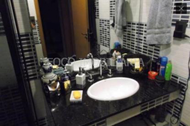 Conheça BANHEIRO SUÍTE do imóvel - Apartamento à venda Rua Assis Brasil,Copacabana, Rio de Janeiro - R$ 950.000 - FLAP20261 - 16 BANHEIRO SUÍTE - Apartamento à venda Rua Assis Brasil,Copacabana, Rio de Janeiro - R$ 950.000 - FLAP20261 - 16
