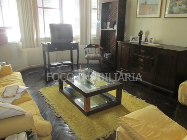 Conheça SALA do imóvel - Apartamento à venda Avenida Nossa Senhora de Copacabana,Copacabana, Rio de Janeiro - R$ 870.000 - FLAP30268 - 8 SALA - Apartamento à venda Avenida Nossa Senhora de Copacabana,Copacabana, Rio de Janeiro - R$ 870.000 - FLAP30268 - 8