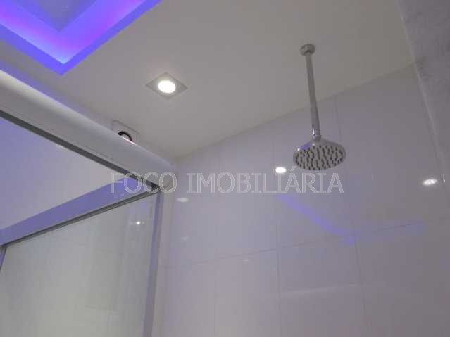 Conheça BANHEIRO do imóvel - Kitnet/Conjugado 30m² à venda Avenida Prado Júnior,Copacabana, Rio de Janeiro - R$ 580.000 - FLKI00141 - 14 BANHEIRO - Kitnet/Conjugado 30m² à venda Avenida Prado Júnior,Copacabana, Rio de Janeiro - R$ 580.000 - FLKI00141 - 14