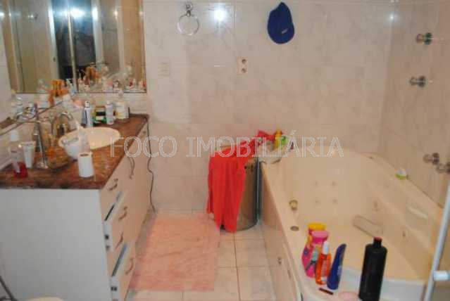 Conheça BANHEIRO SUÍTE do imóvel - Cobertura à venda Rua Prudente de Morais,Ipanema, Rio de Janeiro - R$ 9.000.000 - FLCO60006 - 14 BANHEIRO SUÍTE - Cobertura à venda Rua Prudente de Morais,Ipanema, Rio de Janeiro - R$ 9.000.000 - FLCO60006 - 14