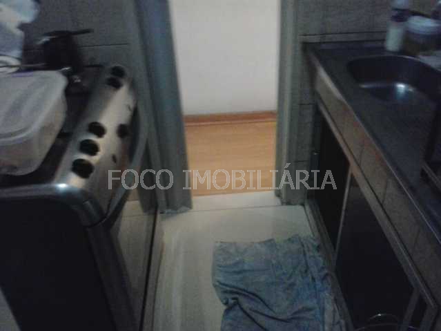 Conheça COZINHA do imóvel - Apartamento à venda Praia de Botafogo,Botafogo, Rio de Janeiro - R$ 450.000 - FLAP10446 - 20 COZINHA - Apartamento à venda Praia de Botafogo,Botafogo, Rio de Janeiro - R$ 450.000 - FLAP10446 - 20
