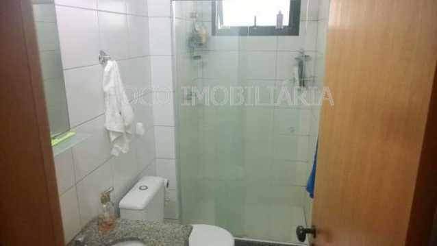 Conheça BANHEIRO SOCIAL do imóvel - Cobertura à venda Rua da Passagem,Botafogo, Rio de Janeiro - R$ 1.740.000 - FLCO30061 - 9 BANHEIRO SOCIAL - Cobertura à venda Rua da Passagem,Botafogo, Rio de Janeiro - R$ 1.740.000 - FLCO30061 - 9