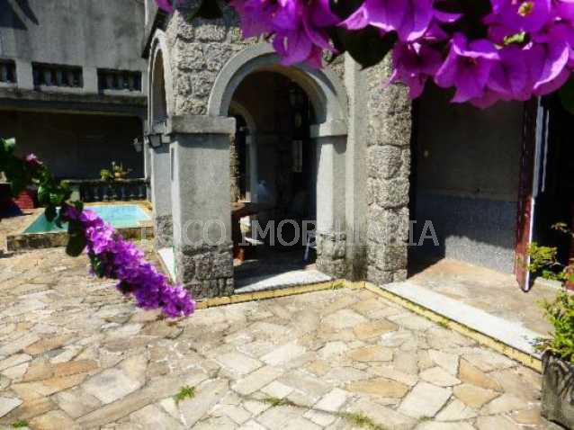 Conheça FACHADA DA CASA do imóvel - FLCA90004 - 3 FACHADA DA CASA - FLCA90004 - 3