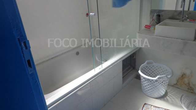 Conheça BANHEIRO do imóvel - Casa à venda Rua do Oriente,Santa Teresa, Rio de Janeiro - R$ 2.080.000 - FLCA80003 - 14 BANHEIRO - Casa à venda Rua do Oriente,Santa Teresa, Rio de Janeiro - R$ 2.080.000 - FLCA80003 - 14