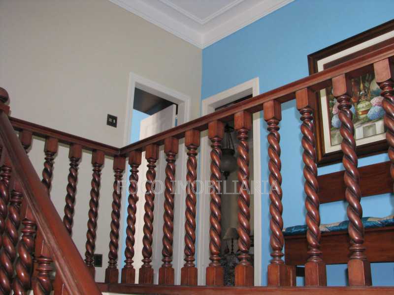 Conheça Circulação do imóvel - Casa à venda Rua Eurico Cruz,Jardim Botânico, Rio de Janeiro - R$ 4.700.000 - FLCA40045 - 19 Circulação - Casa à venda Rua Eurico Cruz,Jardim Botânico, Rio de Janeiro - R$ 4.700.000 - FLCA40045 - 19
