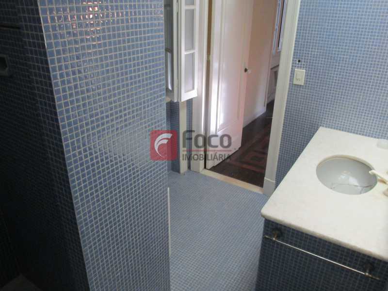 banheiro suite - Casarão tipo Sobrado em Botafogo podendo servir para moradia ou comercial - 5 Quartos - 6 Vagas - JBCA50010 - 10