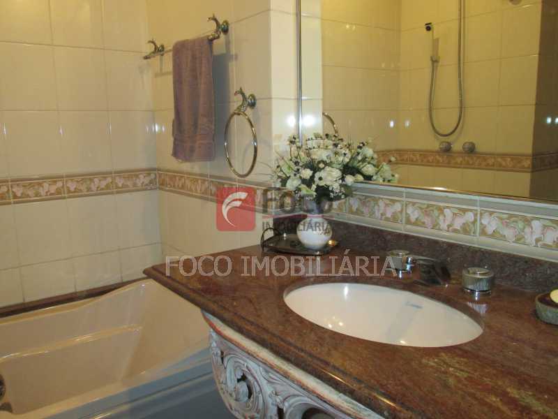 Conheça BANHEIRO SUÍTE 4 do imóvel - Apartamento à venda Rua General Tasso Fragoso,Jardim Botânico, Rio de Janeiro - R$ 5.900.000 - FLAP40295 - 14 BANHEIRO SUÍTE 4 - Apartamento à venda Rua General Tasso Fragoso,Jardim Botânico, Rio de Janeiro - R$ 5.900.000 - FLAP40295 - 14