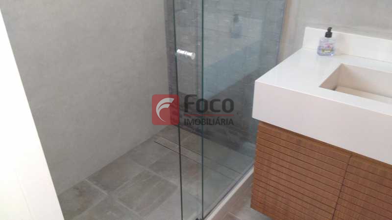 Conheça BANHEIRO SUÍTE do imóvel - Apartamento à venda Rua Viúva Lacerda,Humaitá, Rio de Janeiro - R$ 1.735.000 - FLAP31212 - 15 BANHEIRO SUÍTE - Apartamento à venda Rua Viúva Lacerda,Humaitá, Rio de Janeiro - R$ 1.735.000 - FLAP31212 - 15