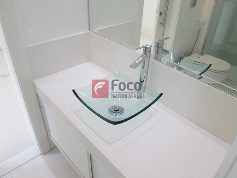 Conheça BANHEIRO SUÍTE CANADENSE do imóvel - Apartamento à venda Rua Fonte da Saudade,Lagoa, Rio de Janeiro - R$ 2.600.000 - FLAP31450 - 16 BANHEIRO SUÍTE CANADENSE - Apartamento à venda Rua Fonte da Saudade,Lagoa, Rio de Janeiro - R$ 2.600.000 - FLAP31450 - 16