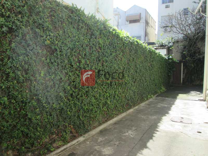 Conheça ENTRADA PRÉDIO do imóvel - Apartamento à venda Rua Viúva Lacerda,Humaitá, Rio de Janeiro - R$ 1.400.000 - FLAP31528 - 27 ENTRADA PRÉDIO - Apartamento à venda Rua Viúva Lacerda,Humaitá, Rio de Janeiro - R$ 1.400.000 - FLAP31528 - 27