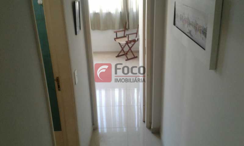 Conheça CIRCULAÇÃO do imóvel - Posto 6 a uma quadra da Praia. Conjugadão dividido em quarto e sala. Pertinho do Metrô Cantagalo. - JBKI00075 - 6 CIRCULAÇÃO - Posto 6 a uma quadra da Praia. Conjugadão dividido em quarto e sala. Pertinho do Metrô Cantagalo. - JBKI00075 - 6