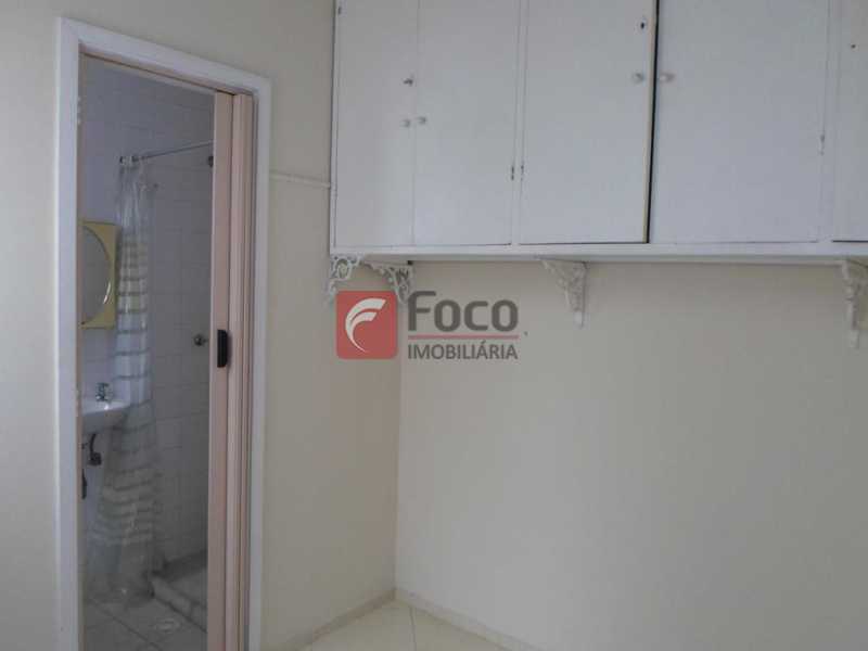 Conheça ÁREA SERVIÇO do imóvel - Reformado! Próximo ao Clube Fluminense - Sala & 2 Quartos Com Garagem - FLAP21774 - 27 ÁREA SERVIÇO - Reformado! Próximo ao Clube Fluminense - Sala & 2 Quartos Com Garagem - FLAP21774 - 27