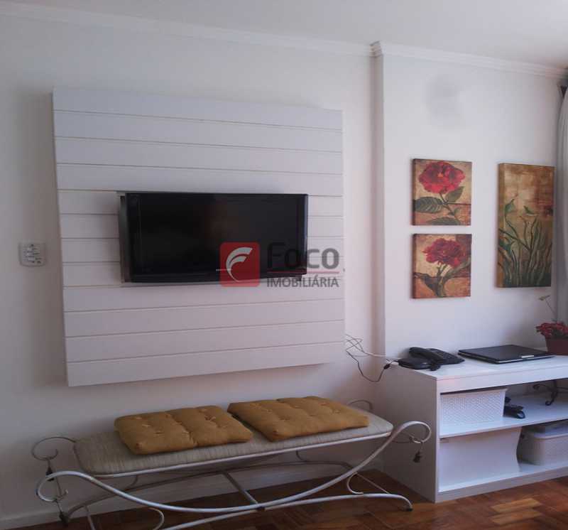 Conheça SALA do imóvel - Ótima Localização, perto Metrô Jardim de Alah e Shopping Leblon - Sala Quarto Reformado. - JBAP10211 - 7 SALA - Ótima Localização, perto Metrô Jardim de Alah e Shopping Leblon - Sala Quarto Reformado. - JBAP10211 - 7