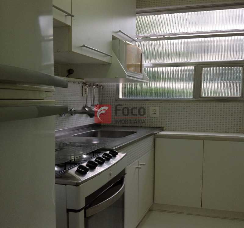 Conheça COZINHA do imóvel - Ótima Localização, perto Metrô Jardim de Alah e Shopping Leblon - Sala Quarto Reformado. - JBAP10211 - 16 COZINHA - Ótima Localização, perto Metrô Jardim de Alah e Shopping Leblon - Sala Quarto Reformado. - JBAP10211 - 16
