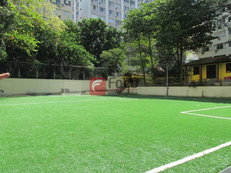 Conheça CAMPO DE FUTEBOL do imóvel - Ótima Localização, perto Metrô Jardim de Alah e Shopping Leblon - Sala Quarto Reformado. - JBAP10211 - 26 CAMPO DE FUTEBOL - Ótima Localização, perto Metrô Jardim de Alah e Shopping Leblon - Sala Quarto Reformado. - JBAP10211 - 26