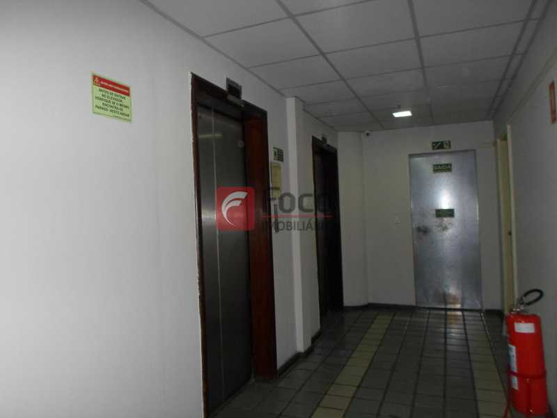 Conheça HALL DOS ELEVADORES do imóvel - Ótima Sala Comercial - Próximo ao Metrô - FLSL00080 - 19 HALL DOS ELEVADORES - Ótima Sala Comercial - Próximo ao Metrô - FLSL00080 - 19