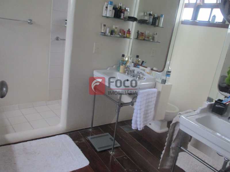 Conheça IMG_2363 do imóvel - Localização Nobre - Linda Casa cercada de todo verde, piscina, churrasqueira - 05 Vagas - JBCA40020 - 16 IMG_2363 - Localização Nobre - Linda Casa cercada de todo verde, piscina, churrasqueira - 05 Vagas - JBCA40020 - 16