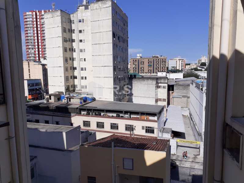Conheça 5 do imóvel - R.Soares vende!!! Apartamento com dois quartos no coração do Meier colado á Rua Dias da Cruz perto da Pizzaria Parmê - JCAP20743 - 6 5 - R.Soares vende!!! Apartamento com dois quartos no coração do Meier colado á Rua Dias da Cruz perto da Pizzaria Parmê - JCAP20743 - 6