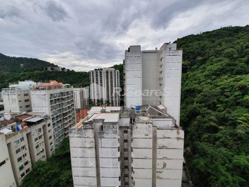 Conheça 1. do imóvel - Rio de Janeiro, Leme, 2 quartos, sendo 1 suíte, fundos/lateral, 84 m², junto À praia! - LDAP20405 - 1 1. - Rio de Janeiro, Leme, 2 quartos, sendo 1 suíte, fundos/lateral, 84 m², junto À praia! - LDAP20405 - 1