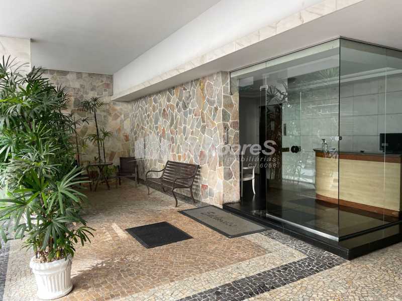 16 - Apartamento com 3 Quartos em Copacabana, Rua Raul Pompeia - BAAP30022 - 17