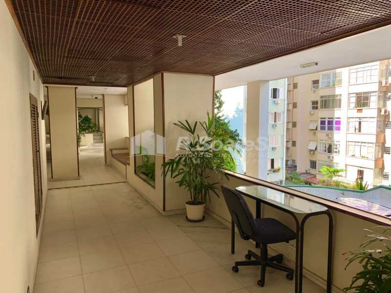 20 - Apartamento com 3 Quartos em Copacabana, Rua Sá Ferreira - BAAP30026 - 21