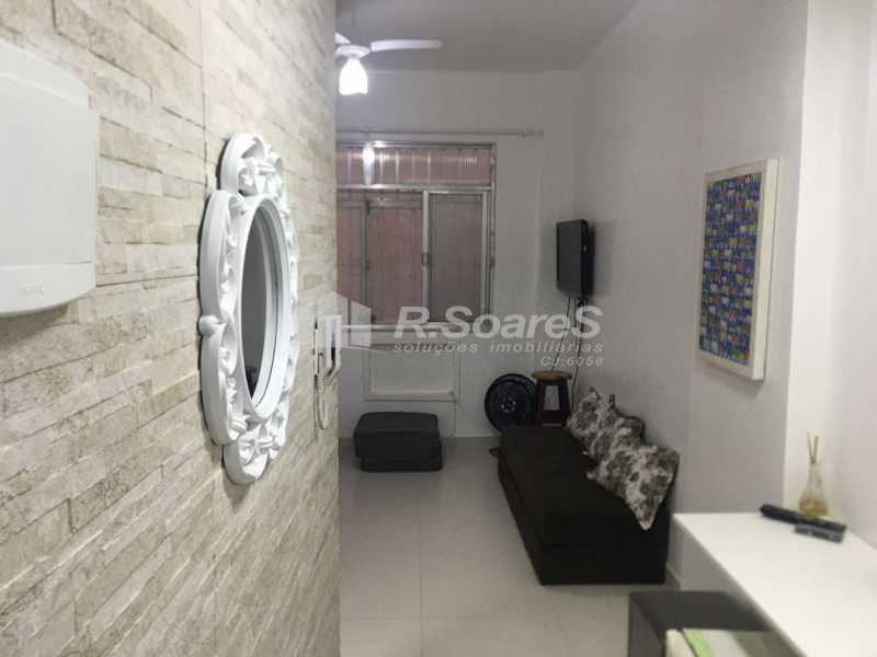 2 - Apartamento com 1 Quarto em Copacabana, 22 m², Av. Atlântica - BAAP10013 - 3