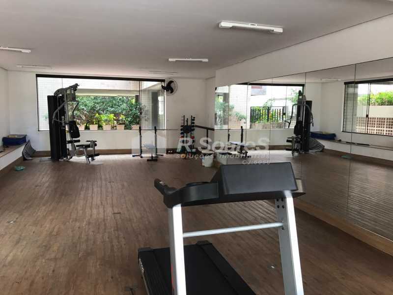 Conheça 67c8eda0-7b4c-4004-a321-2e0caf do imóvel - Cobertura 345m2 ,4 suítes, localizada no Jardim Oceânico - Barra da Tijuca , Av. Pepê - BACO40002 - 20 67c8eda0-7b4c-4004-a321-2e0caf - Cobertura 345m2 ,4 suítes, localizada no Jardim Oceânico - Barra da Tijuca , Av. Pepê - BACO40002 - 20