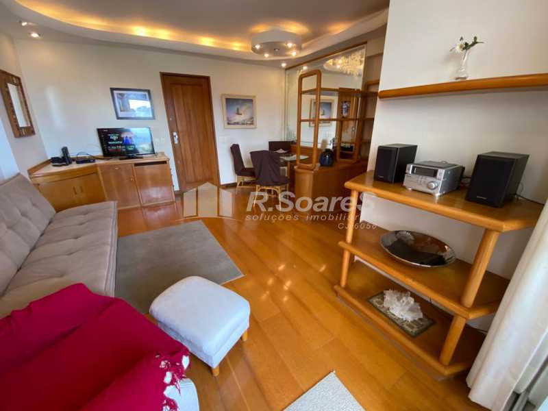 Conheça bl8 do imóvel - Flat com 1 Quarto na Barra da Tijuca, Barra Beach, Av. do Pepê. - BAAP10021 - 9 bl8 - Flat com 1 Quarto na Barra da Tijuca, Barra Beach, Av. do Pepê. - BAAP10021 - 9
