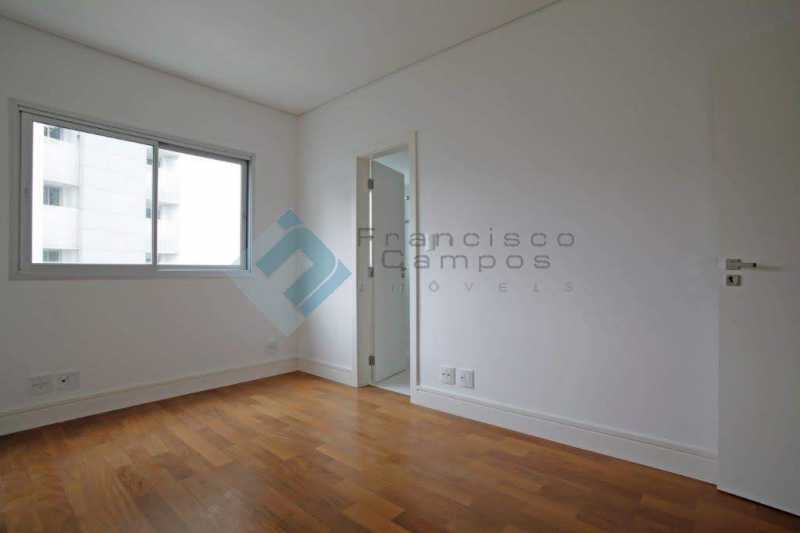 Conheça 10_Quarto_Suite do imóvel - Apartamento Península font vieille - barra da Tijuca - MEAP40018 - 11 10_Quarto_Suite - Apartamento Península font vieille - barra da Tijuca - MEAP40018 - 11