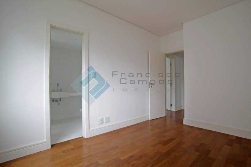 Conheça 11_Quarto_Suite do imóvel - Apartamento Península font vieille - barra da Tijuca - MEAP40018 - 12 11_Quarto_Suite - Apartamento Península font vieille - barra da Tijuca - MEAP40018 - 12