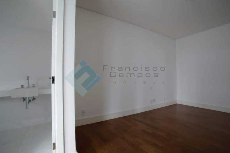 Conheça 16_Quarto_Suite do imóvel - Apartamento Península font vieille - barra da Tijuca - MEAP40018 - 17 16_Quarto_Suite - Apartamento Península font vieille - barra da Tijuca - MEAP40018 - 17