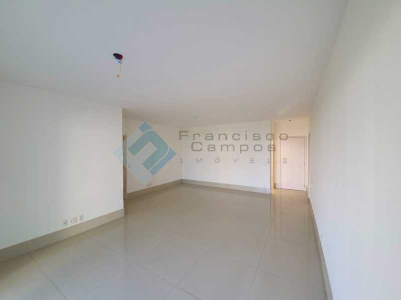 Conheça 20200819_144302 do imóvel - Apartamento 4Q - Soul - Condomínio Península - Barra da Tijuca - MEAP40027 - 3 20200819_144302 - Apartamento 4Q - Soul - Condomínio Península - Barra da Tijuca - MEAP40027 - 3