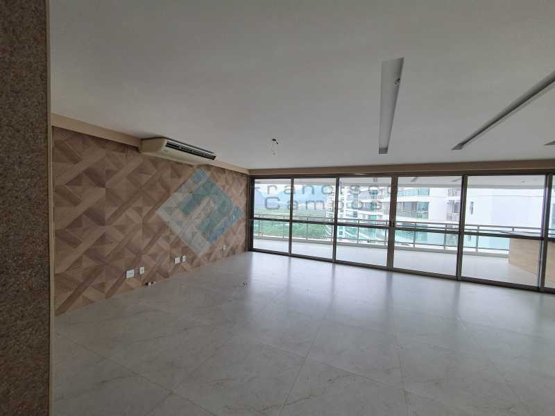 Conheça 20210315_163942 do imóvel - Apartamento À venda no condomínio Saint Barth Península, 4 suítes. - MEAP40037 - 3 20210315_163942 - Apartamento À venda no condomínio Saint Barth Península, 4 suítes. - MEAP40037 - 3
