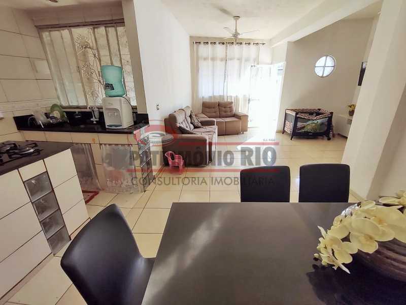 Conheça 1 2 do imóvel - Excelente Casa linear 03 Quartos,02 vagas,Quintal - Próximo a Avenida Brás de Pina. - PACA30454 - 1 1 2 - Excelente Casa linear 03 Quartos,02 vagas,Quintal - Próximo a Avenida Brás de Pina. - PACA30454 - 1