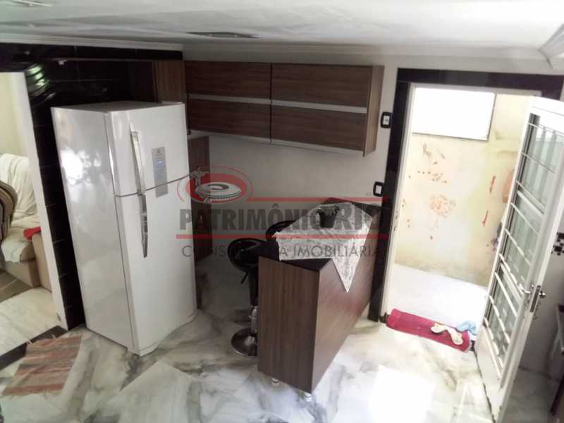 Conheça 3 - Cozinha 1. do imóvel - Casa Triplex 3quartos com suíte - PACA30481 - 8 3 - Cozinha 1. - Casa Triplex 3quartos com suíte - PACA30481 - 8