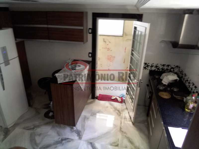 Conheça 3 - Cozinha 3. do imóvel - Casa Triplex 3quartos com suíte - PACA30481 - 9 3 - Cozinha 3. - Casa Triplex 3quartos com suíte - PACA30481 - 9