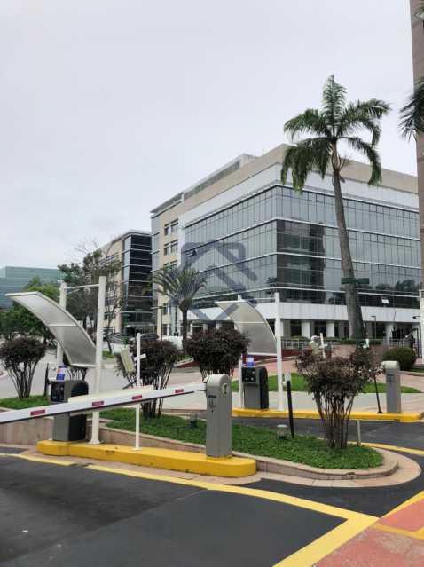 Conheça 23 do imóvel - Excelente Sala na Avenida Abelardo Bueno - MESL260222 - 24 23 - Excelente Sala na Avenida Abelardo Bueno - MESL260222 - 24