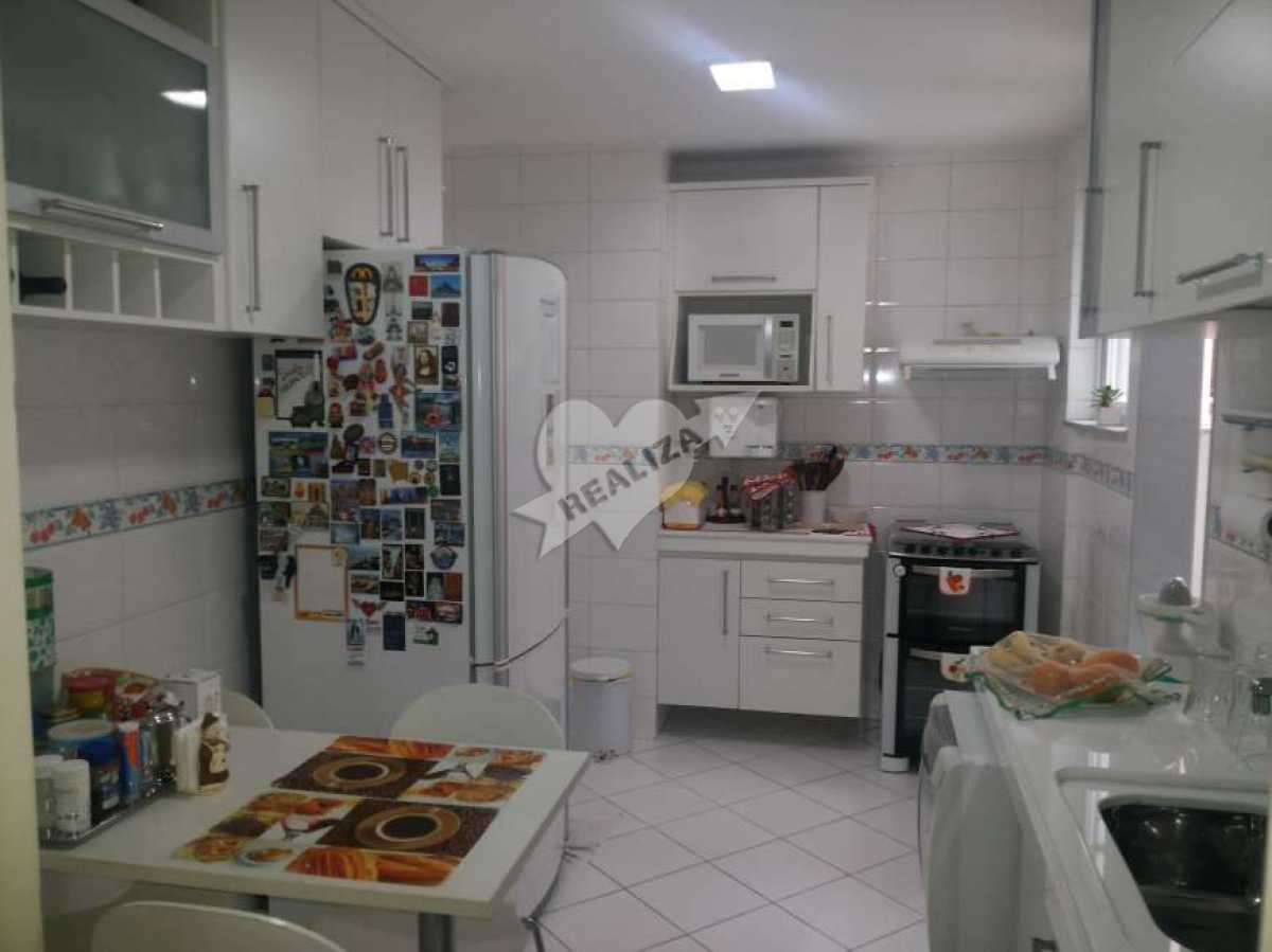 Conheça 06 - Cozinha do imóvel - Apartamento À Venda no Condomínio JARDIM OCEÂNICO - Barra da Tijuca - Rio de Janeiro - RJ - BTAP30059 - 17 06 - Cozinha - Apartamento À Venda no Condomínio JARDIM OCEÂNICO - Barra da Tijuca - Rio de Janeiro - RJ - BTAP30059 - 17